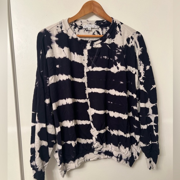 Young Fabulous & Broke Sweaters - Young Fabulous & Broke Tie-Dye Sweatshirt & Jogger Set - Size Small